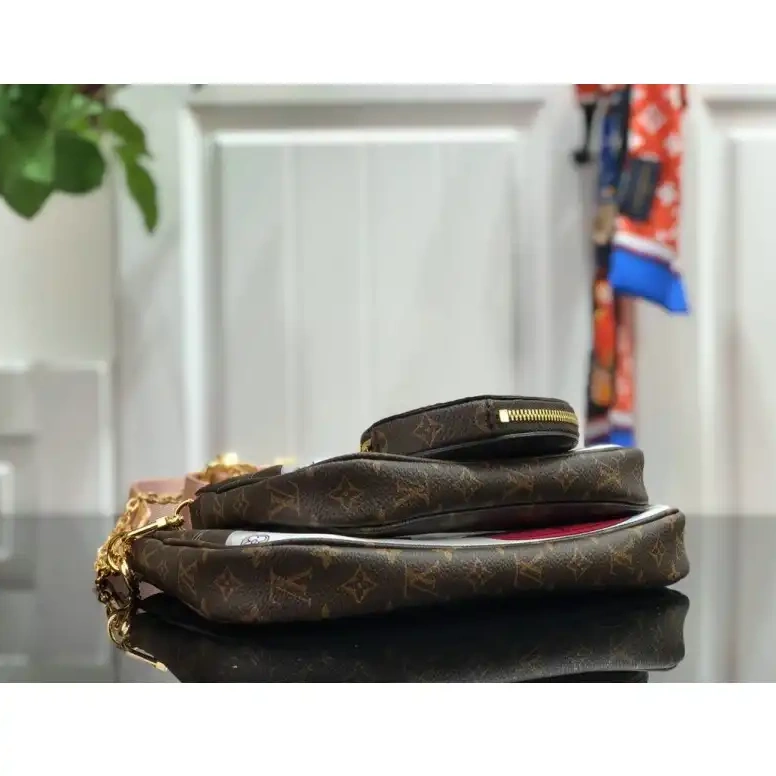 205FY0126 LV Bags 0716